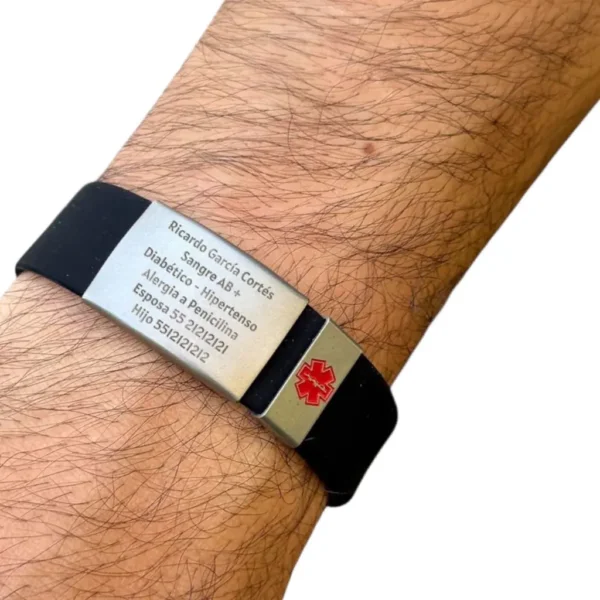 Brazalete identificador con datos médicos de rescate